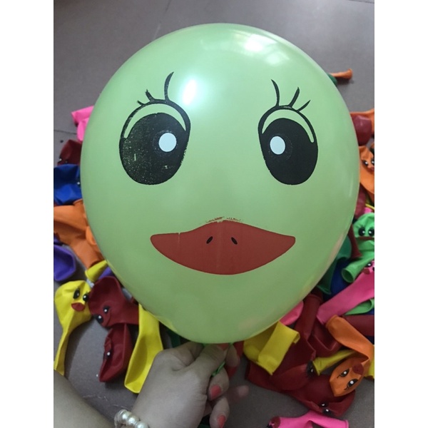 Bóng tròn mặt cười mặt con vịt nhiều màu sắc