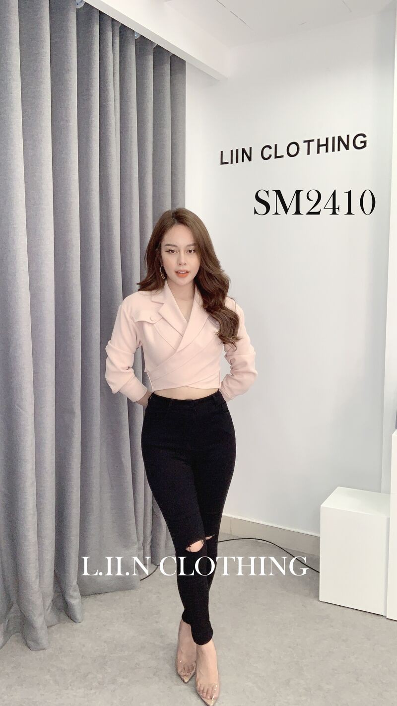 Áo khoác da nữ Linbi màu hồng nhạt, kiểu dáng croptop ôm sát body cá tính Liin clothing SM2410 | BigBuy360 - bigbuy360.vn