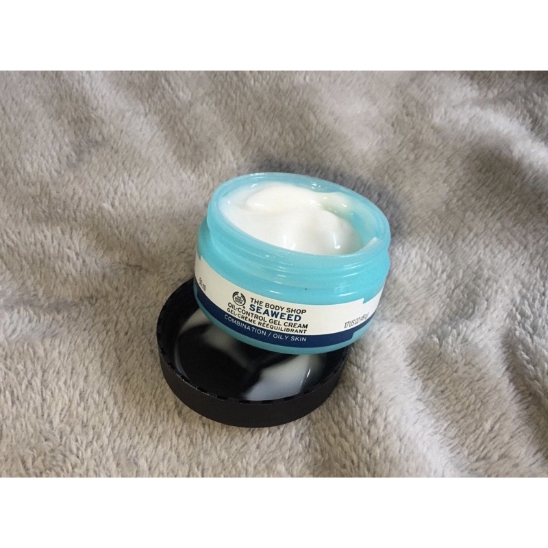 Kem dưỡng ẩm dạng gel The Body Shop Seaweed Oid-Control Gel Cream