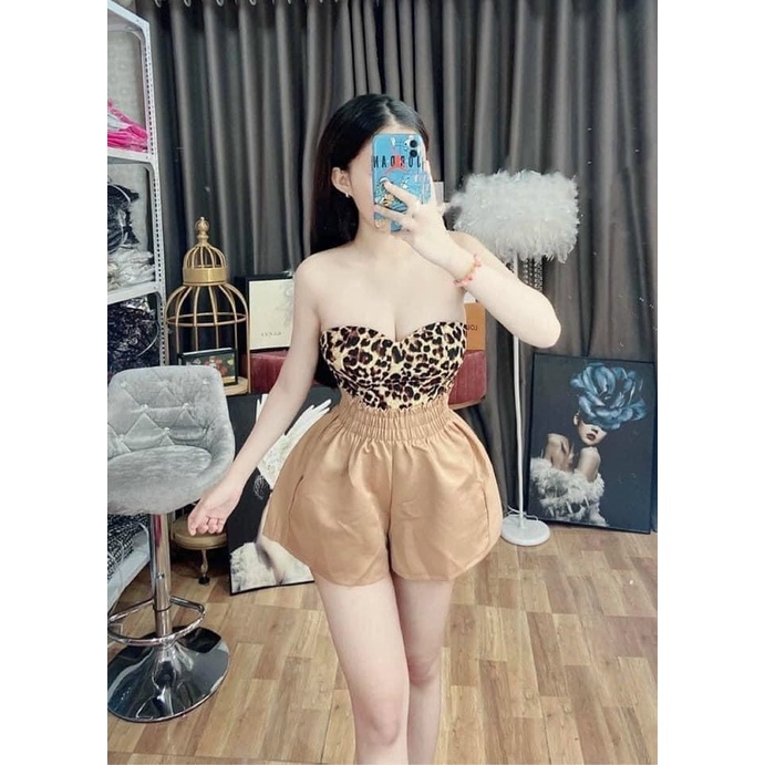 Quần short kiểu lưng chun xòe bồng u