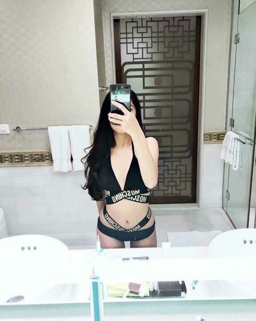 [RẺ VÔ ĐỊCH] Bikini Moschino kèm ảnh thật | BigBuy360 - bigbuy360.vn