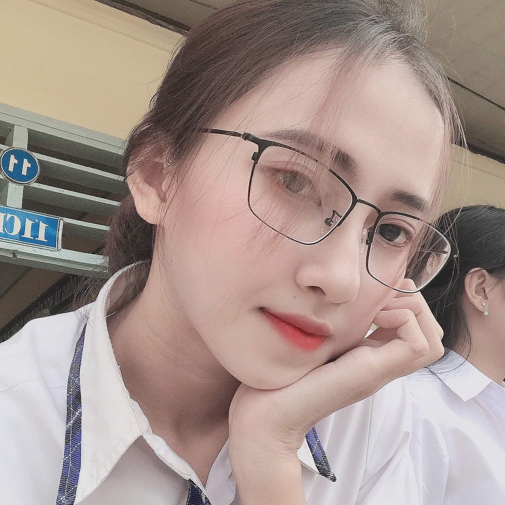 Gọng kính cận kim loại nam nữ BucShop, thiết kế mắt vuông phù hợp với nhiều khuôn mặt 9042 | BigBuy360 - bigbuy360.vn