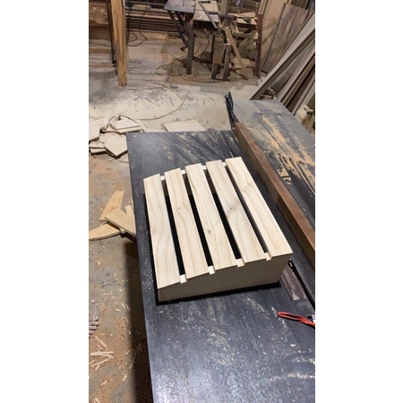 Ghế kê chân kệ gỗ gác chân handmade văn phòng thoải mái bền đẹp chắc chắn bề mặt nhẵn mịn tiện lợi shop Mộc