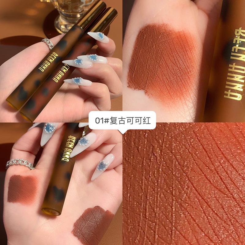 [Hàng mới về] Son môi màu nhung lỳ mềm mượt chống thấm nước lâu trôi | BigBuy360 - bigbuy360.vn