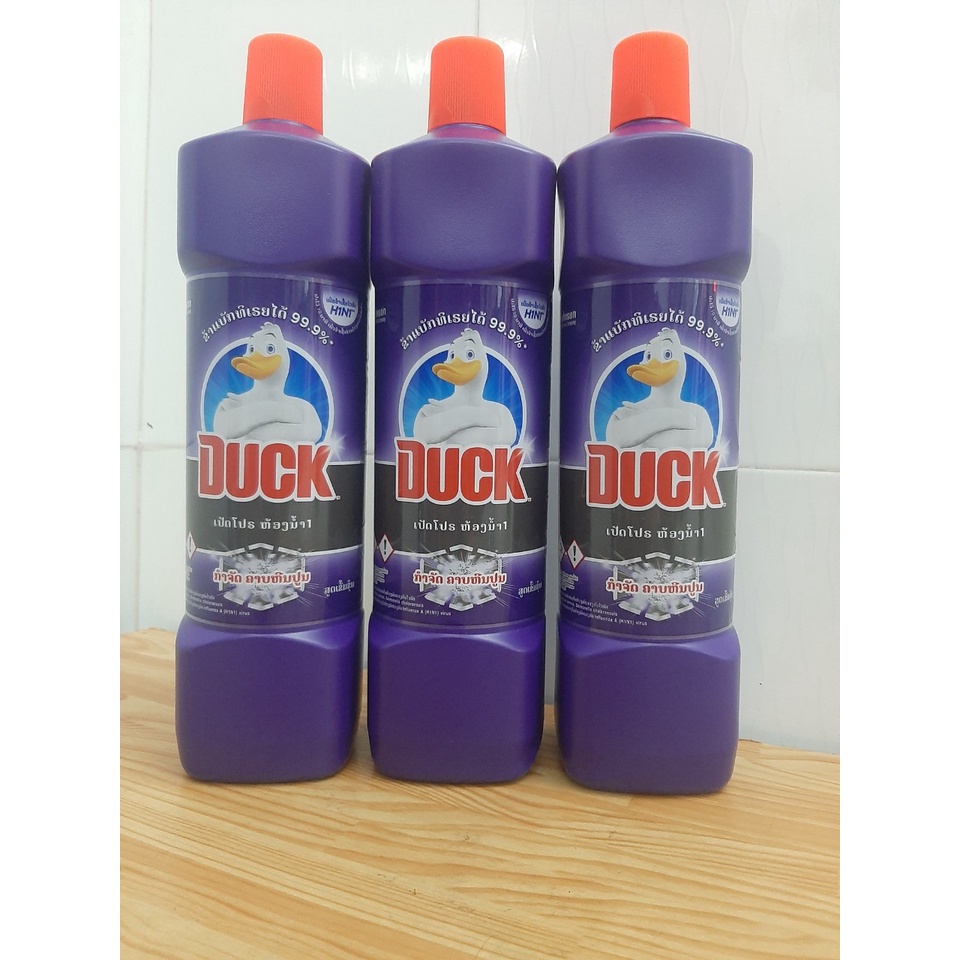 Tẩy bồn cầu con vịt DUCK Thái Lan chai 900ml