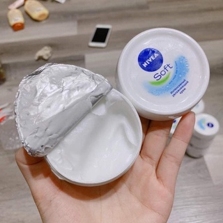 Kem Dưỡng Ẩm Nivea Soft 200ml