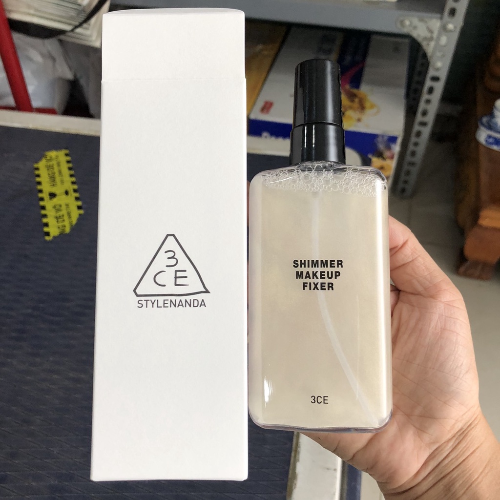 3CE Shimmer makeup fixer - Xịt khoáng dưỡng ẩm, giữ lớp nền và tạo độ căng bóng cho da