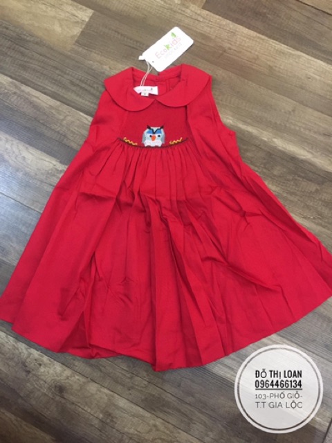 Váy thêu tay smock