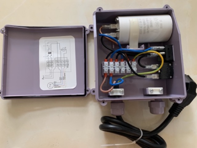 Hộp điều khiển bơm hoả tiễn 1Hp/1.5Hp/2Hp/3Hp 1 pha 220V, có tích hợp téc mít bảo vệ quá tải động cơ
