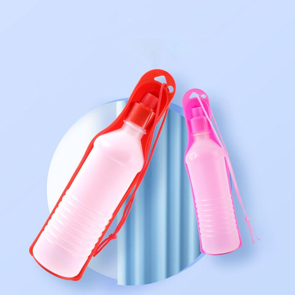 1 Bình Uống Nước Cho Chó Dung Tích 250ml / 500ml Tiện Dụng