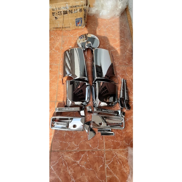 Ốp gương howo a7 , op tay hino , op tay isuzu