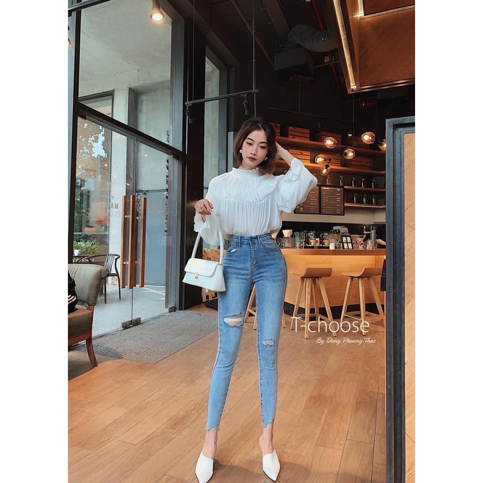 Quần bò ôm rách hot hit