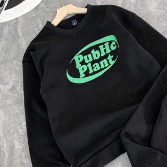 áo nỉ đen cổ tròn dài tay chùm Mông sweater in chữ xanh pubhc plant