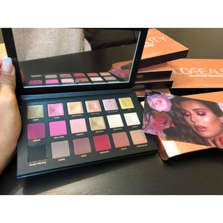 Bảng màu mắt Huda Beauty Rose Gold Remastered