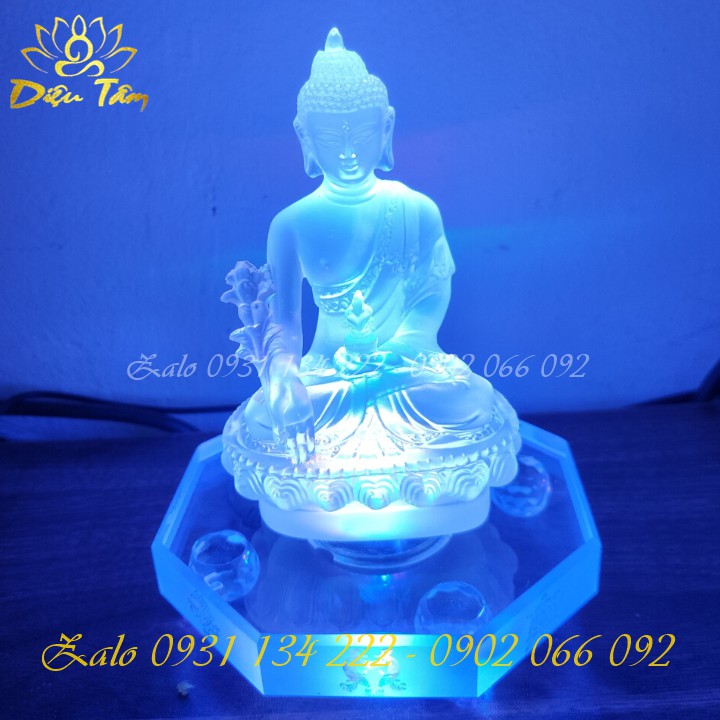 Đế đèn led bát giác làm sáng tượng đổi màu