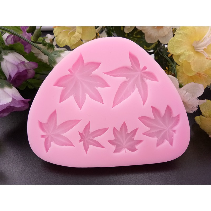 Khuôn rau câu silicon 4D Lá phong 6 lá Mã L2P0KY