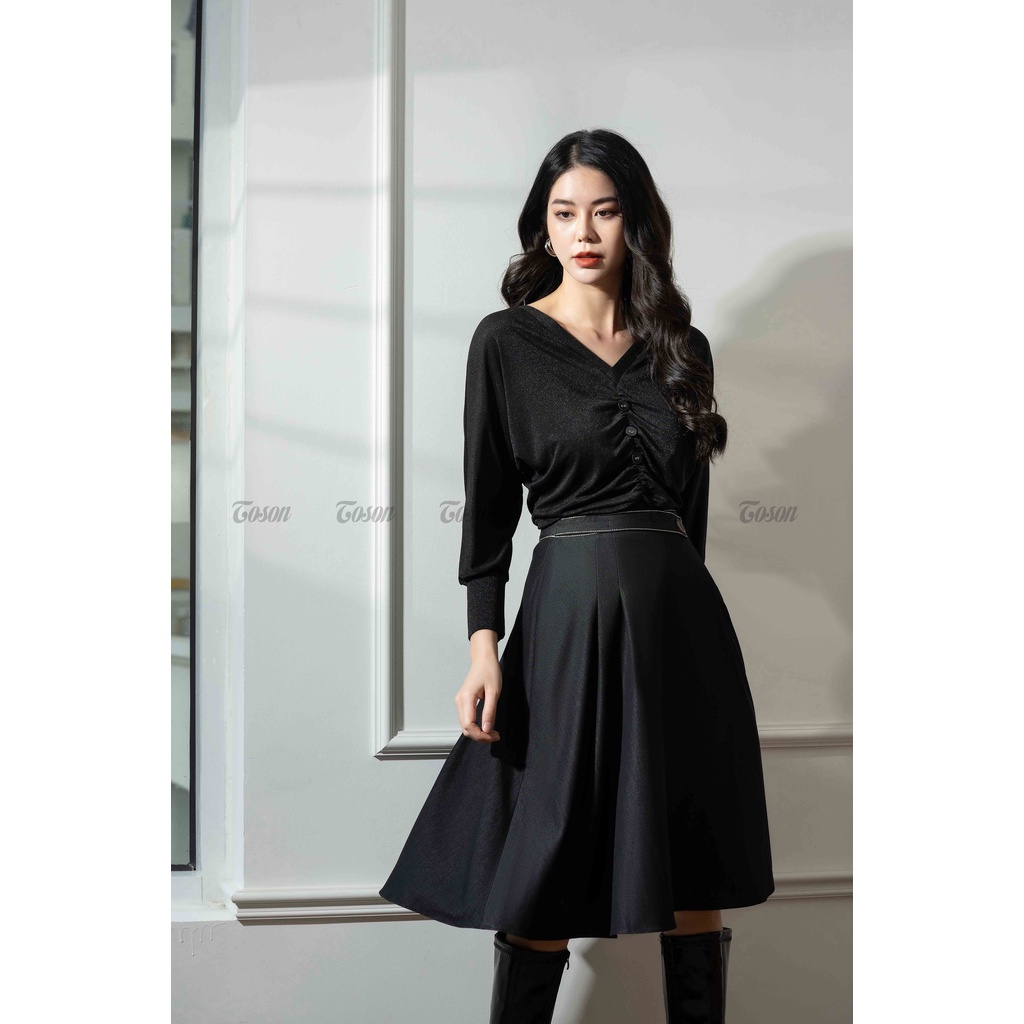 Áo sequin đen tay liền cổ V Toson 19905B91