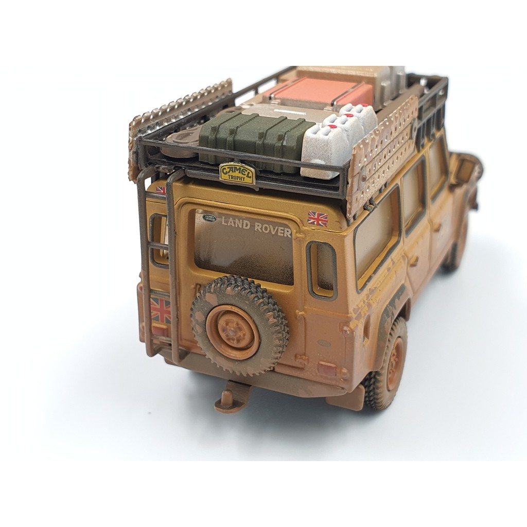 Xe Mô Hình Land Rover Defender 110 1989 Camel Trophy Winner Team UK RHD Tỉ lệ 1:64 Hãng sản xuất MiniGT ( Vàng Bụi )