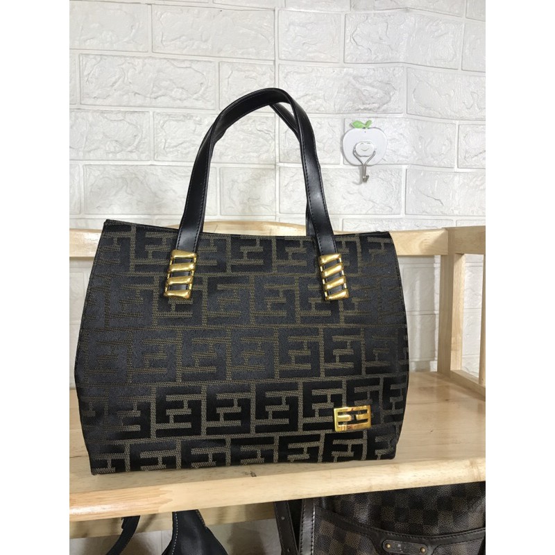 Túi đẹp 370k 2kg chọn trên live