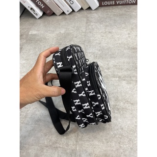 Túi Đeo Chéo minibag LA  M.L.B Monogram - Black XUẤT DƯ FULL TEM TAG CODE