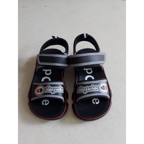 Sandal bé trai size 31-35