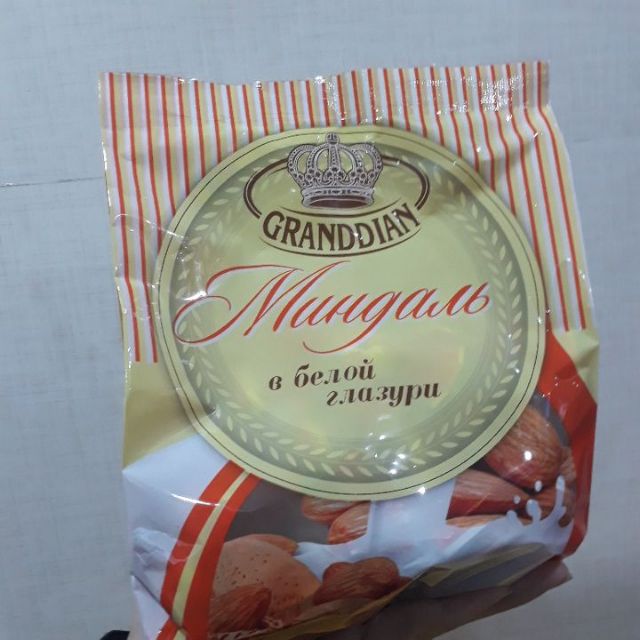 Socola trắng bọc hạnh nhân granddian 450gr