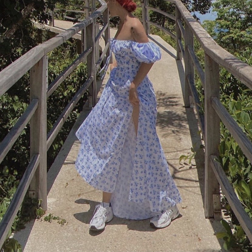 ĐẦM MIDI HOA NHÍU NGỰC XẺ ĐÙI XANH - DA2387