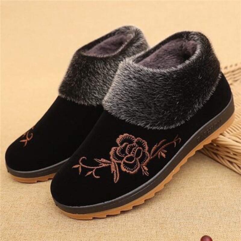 Giày lót lông cho bà