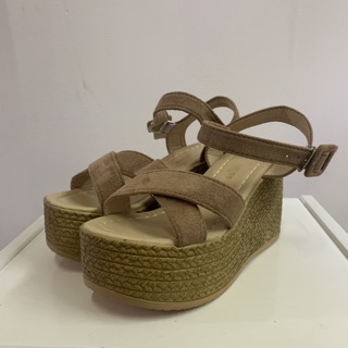 Thanh lý giày dép size 35
