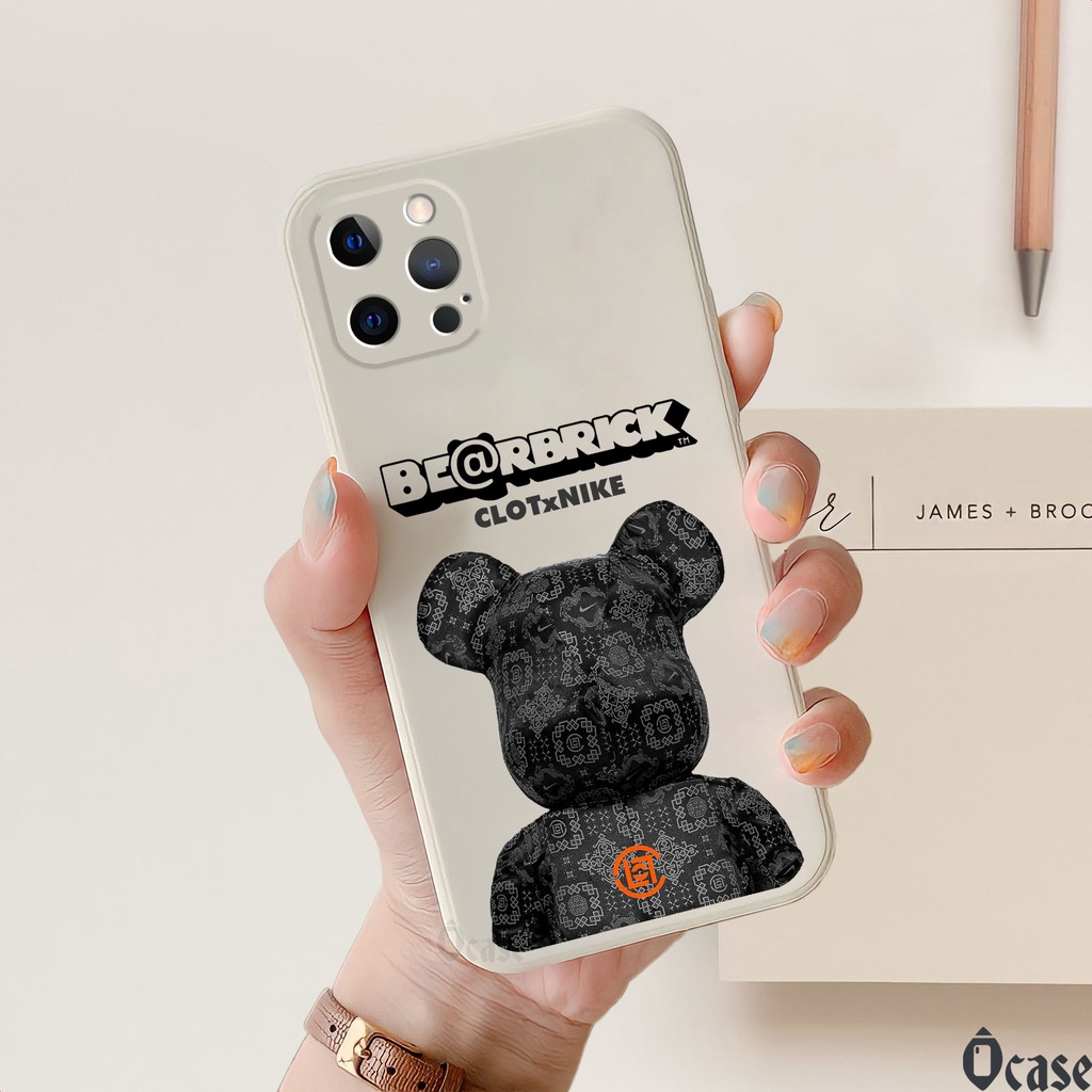 Ốp lưng iPhone 13 / Mini / Pro / Promax gấu cạnh viền vuông có bảo vệ camera