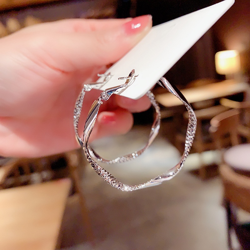 Bông Tai Mạ Bạc 925 Hình Tròn Thời Trang Cá Tính