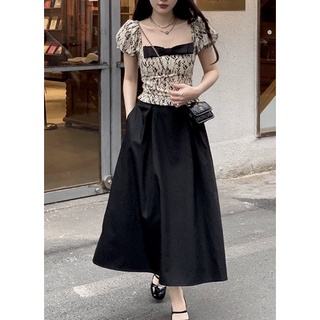 Áo croptop cổ vuông tay bồng nơ ngực - Mary top