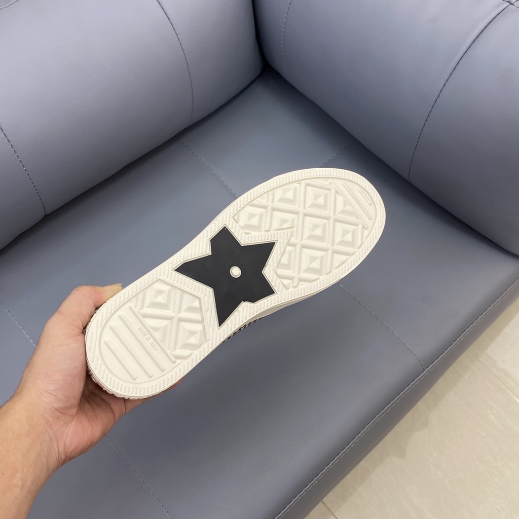 Giày sneakers nam cao cấp da thật DIOR CD thiết kế trẻ trung, họa tiết độc đáo cùng với kiểu dáng thông dụng, dễ phối đồ