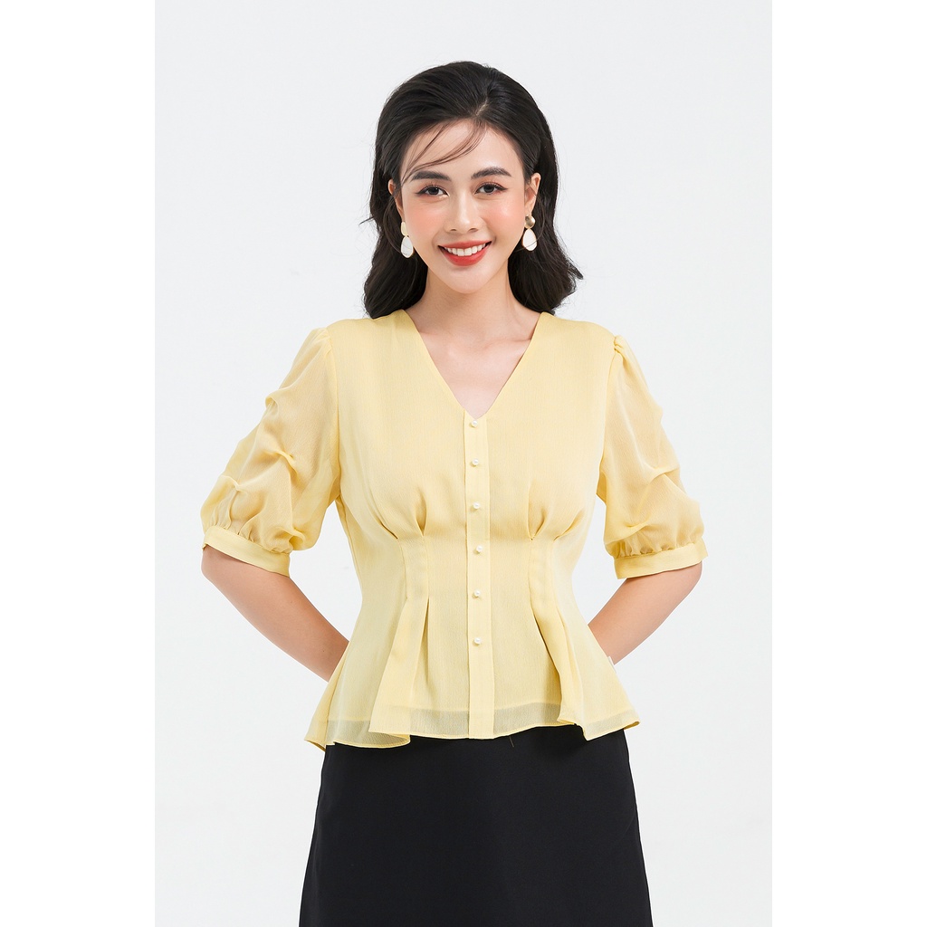 Áo nữ cổ V xếp ly eo tay bồng SHE'SBACK by Lamer S61B21Q003
