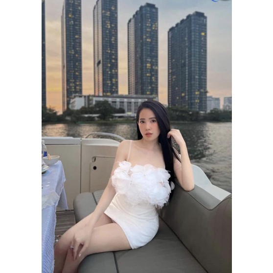Set Đồ Nữ  CHOUCHOU Áo Croptop đính cánh hoa và chân váy chữ A xinh xắn Free SIZE 42kg-52kg