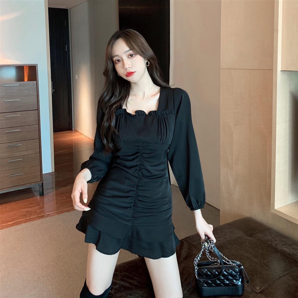 Đầm ôm dáng xếp ly mẫu 2021 phong cách Hàn Quốc thời trang