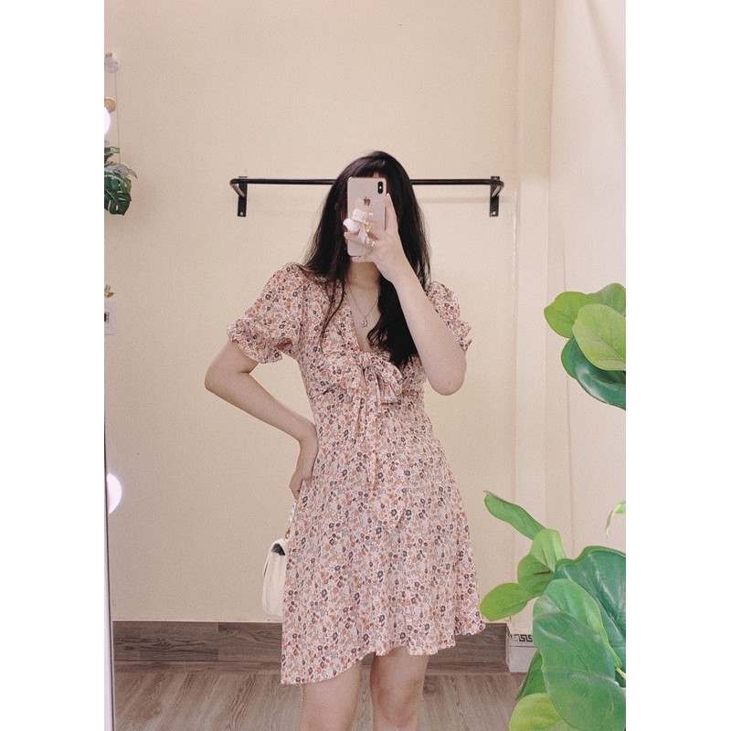 Đầm hoa nhí thắt nơ ngực