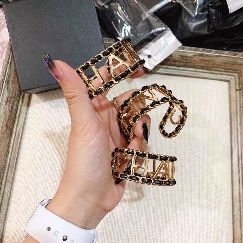 Lắc tay hot trend tự điều chỉnh theo kích cỡ tay bạn