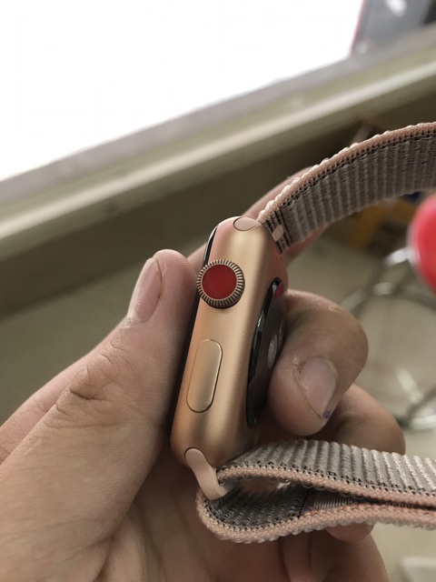 Đồng hồ thông minh Apple watch series 3 LTE bản 42mm