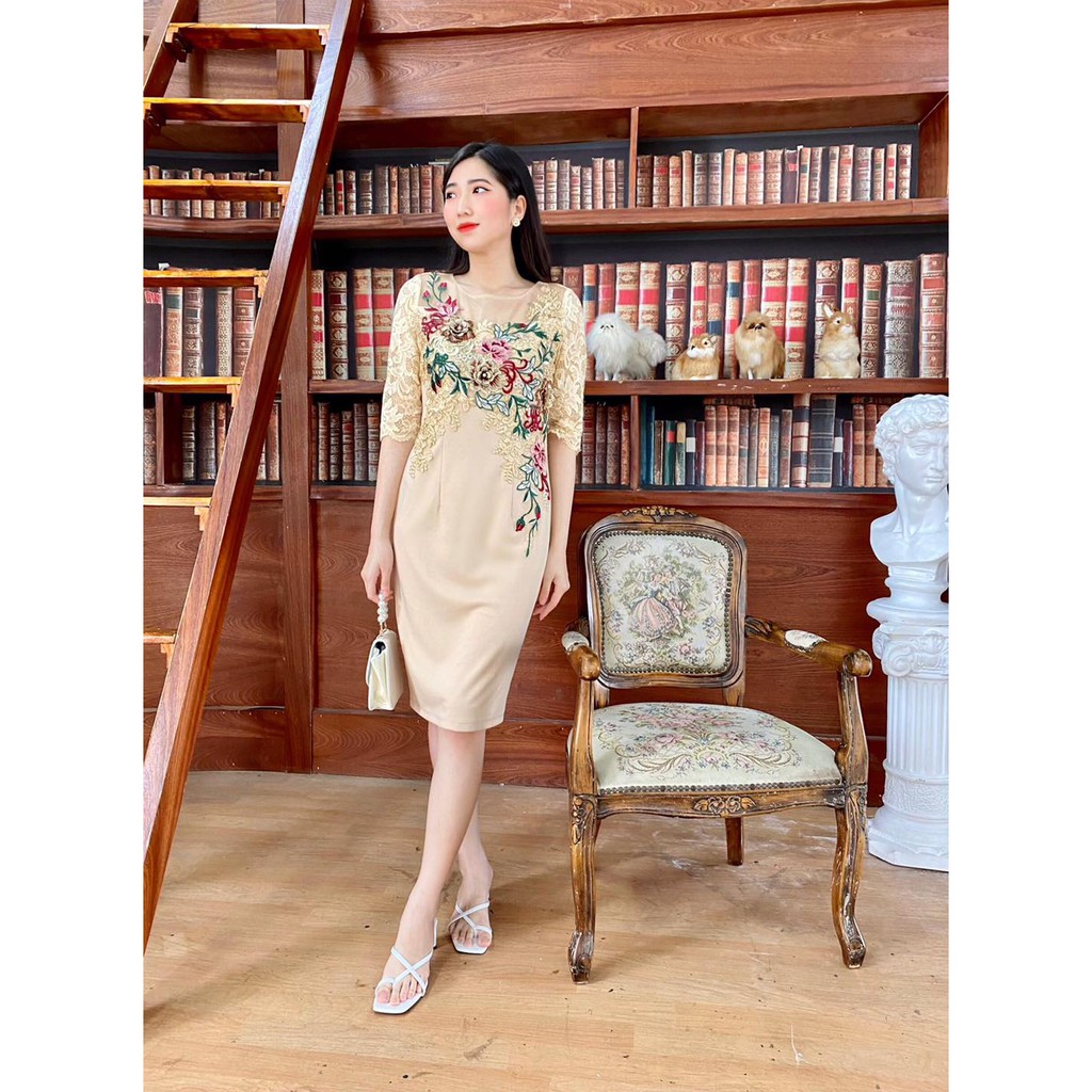 đầm trung niên nữ thiết kế phối hoa