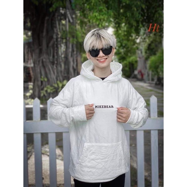 Áo hoodie Gấu MIKE mặc áo đen H2A897