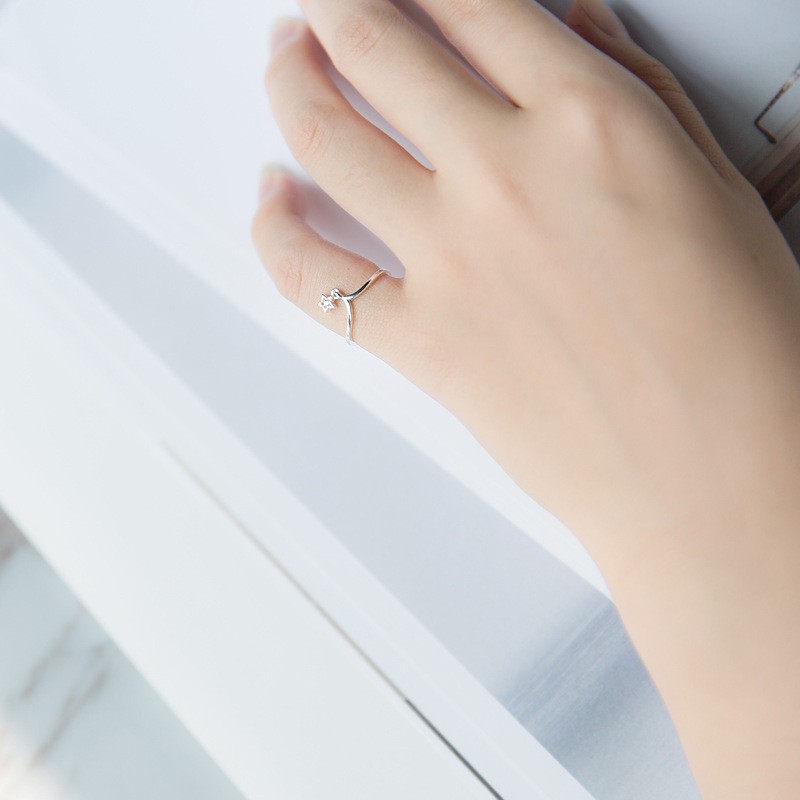 Nhẫn nữ nhẫn bạc s925 solitaire ngôi sao đính đá pha lê tua rua đeo ngón út Cá jewelry NB103