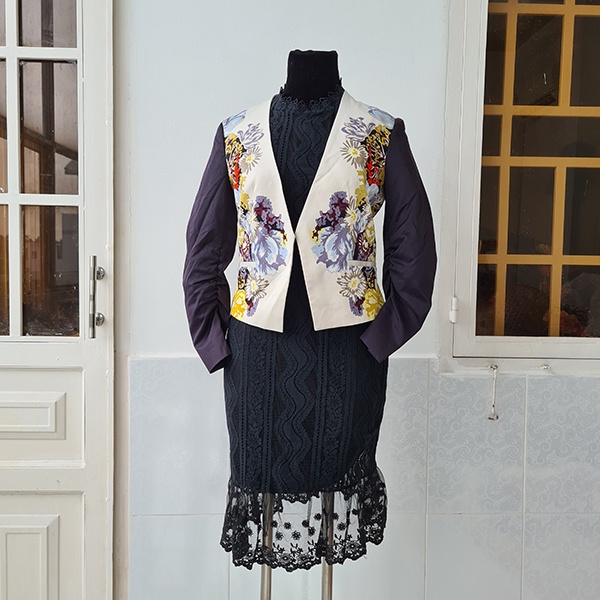Áo vest nữ ngắn có tay thanh lịch 2hand DR02