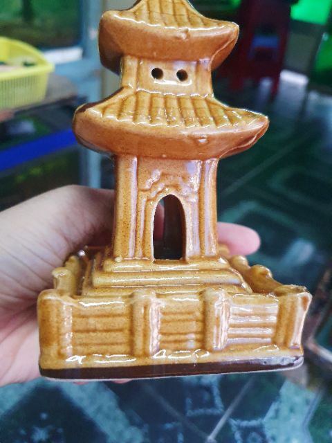 THÁP TRANG TRÍ HỒ CÁ NON BỘ RỘNG 7CM CAO 16CM