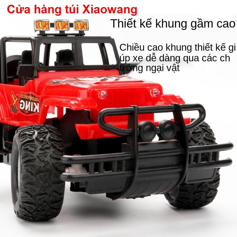 Ô tô điều khiển từ xa Xe địa hình có thể sạc lại tốc độ cao drift đua điện trẻ em đồ chơi cậu bé