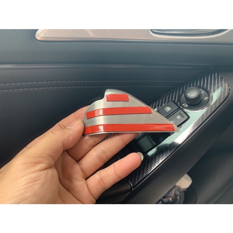 Ốp hõm tay nắm cửa bên trong Mazda3