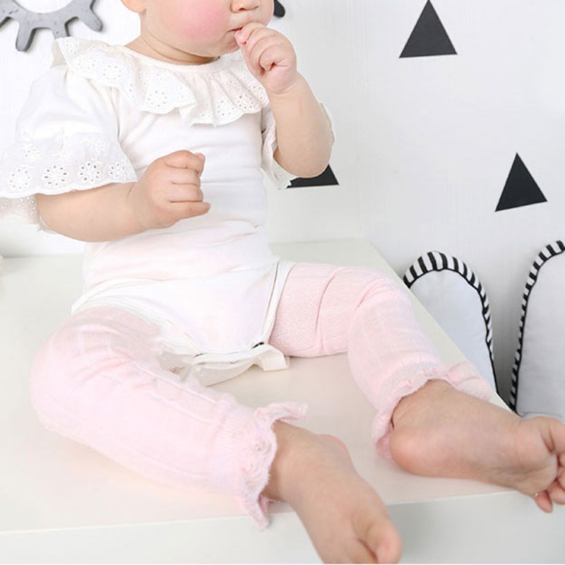 Set quần legging phối ren + tất chất liệu cotton cho bé