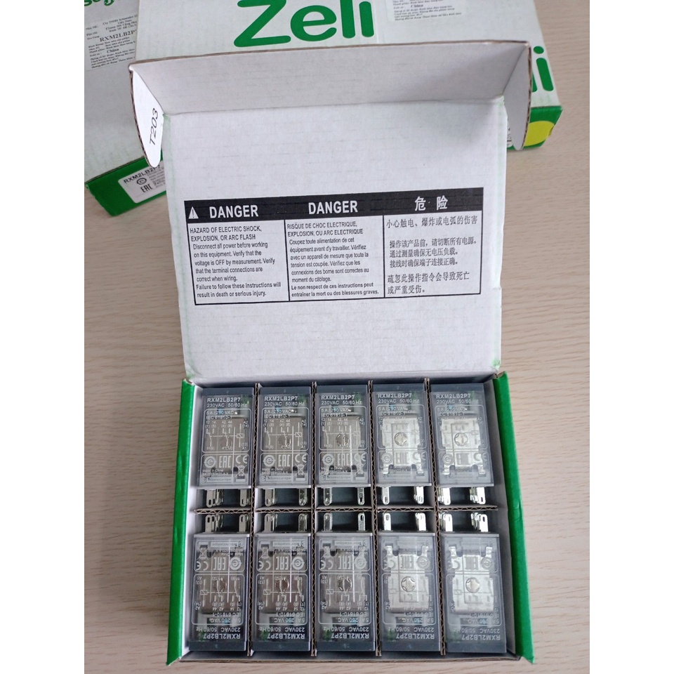 Rơ le trung gian RXM2LB2P7, Schneider - 8 chân - 220V