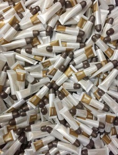 Tuýp dưỡng Mày Môi Vitamin AD Linh Anh Phun Xăm DCPX