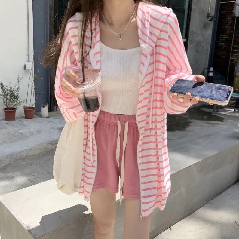 Áo khoác mỏng IELGY dáng rộng tay dài họa tiết kẻ sọc phong cách Hàn Quốc cho nữ